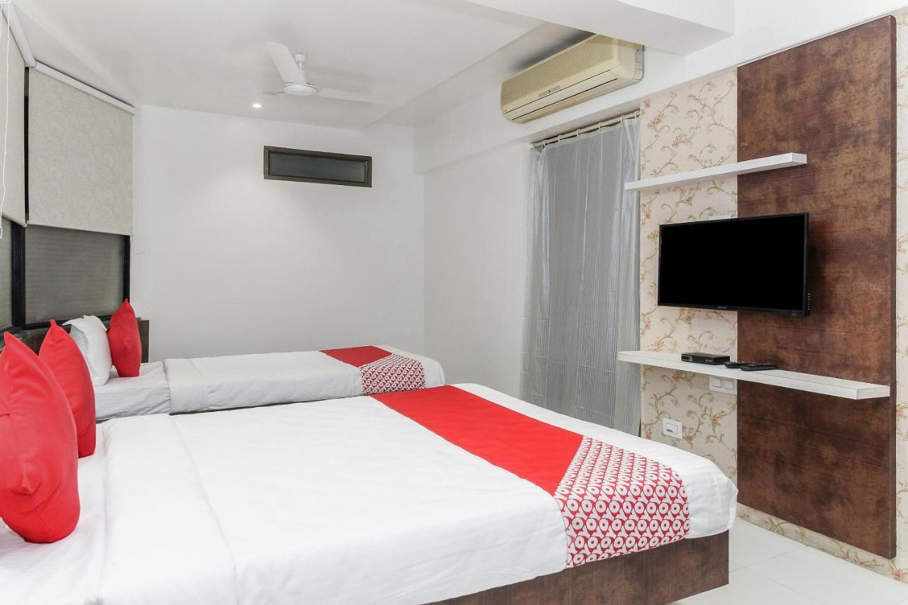 Oyo Flagship 22650 Ashirwad Hotel