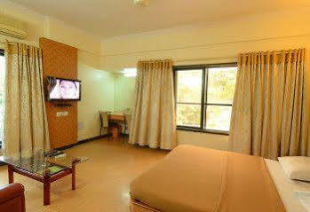 Pooja International Hotel 2*