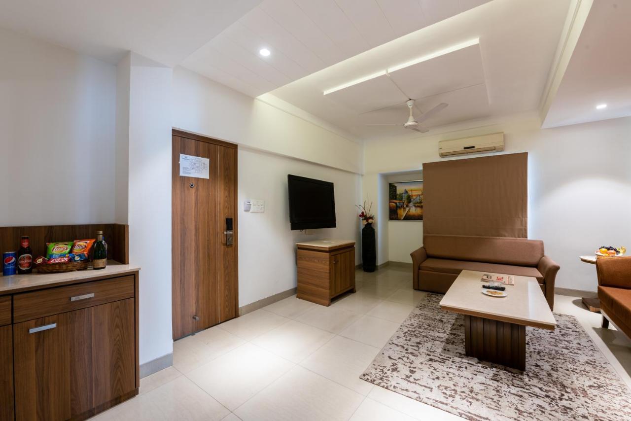 Click Hotel 3*