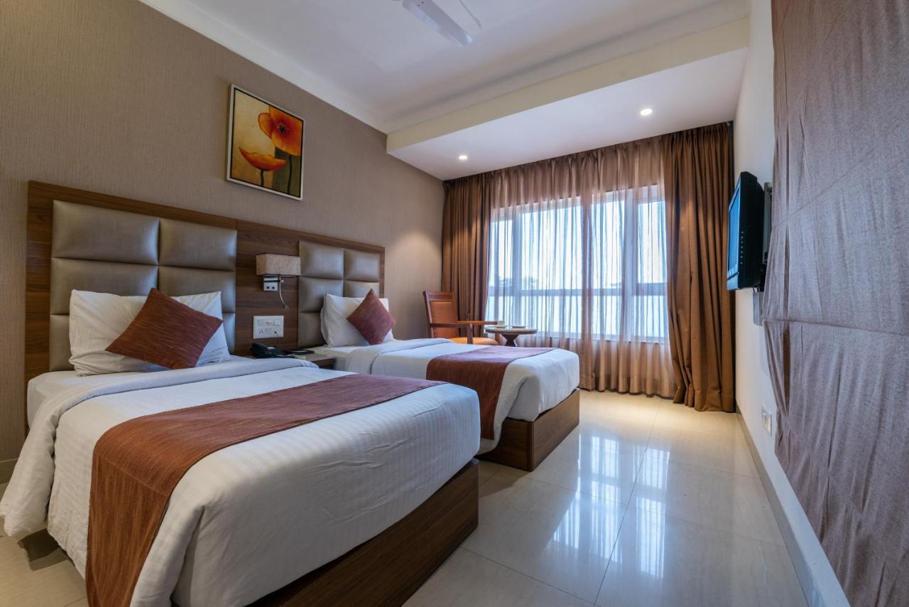 Click Hotel 3*