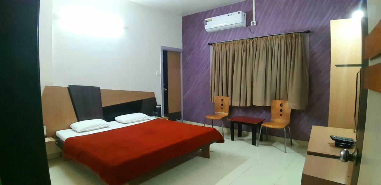 Hotel Cool Palace 2*
