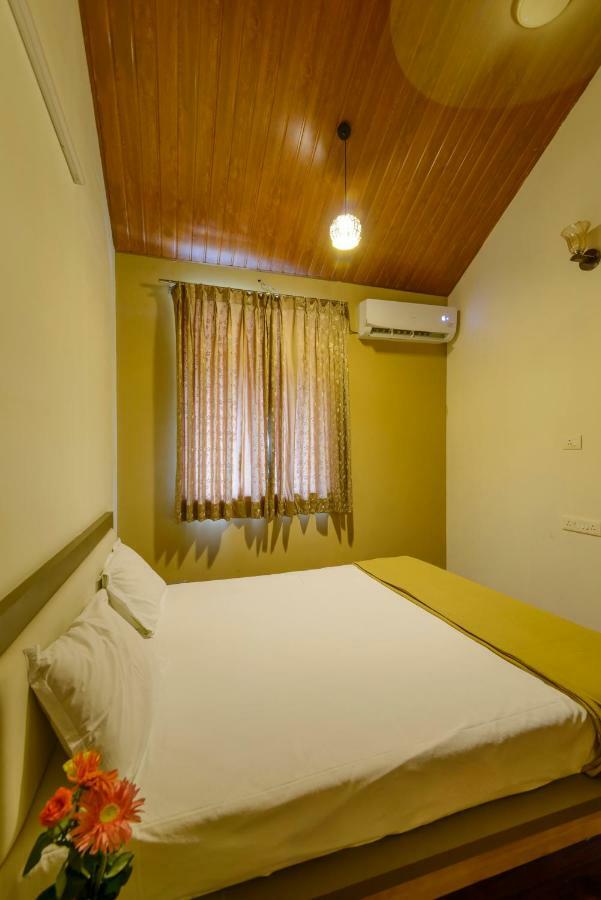 Lake View Holiday Near Sula Wine Yard With 3 Bdrms Nashik