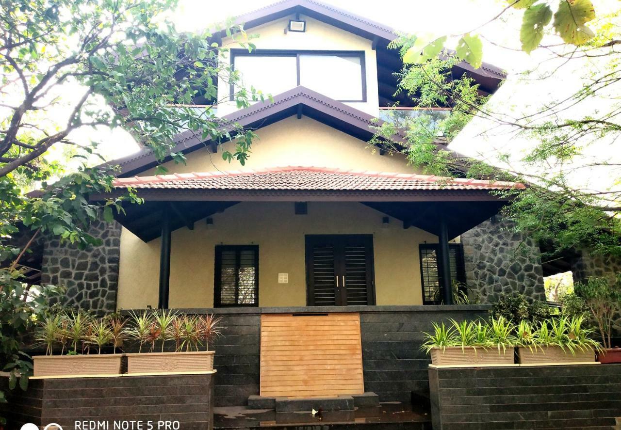 Jungle Safari & Holiday Villa