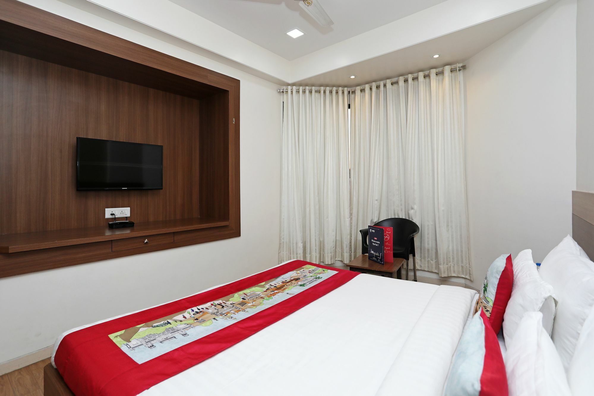 Oyo 10672 Riviera 3* Nashik