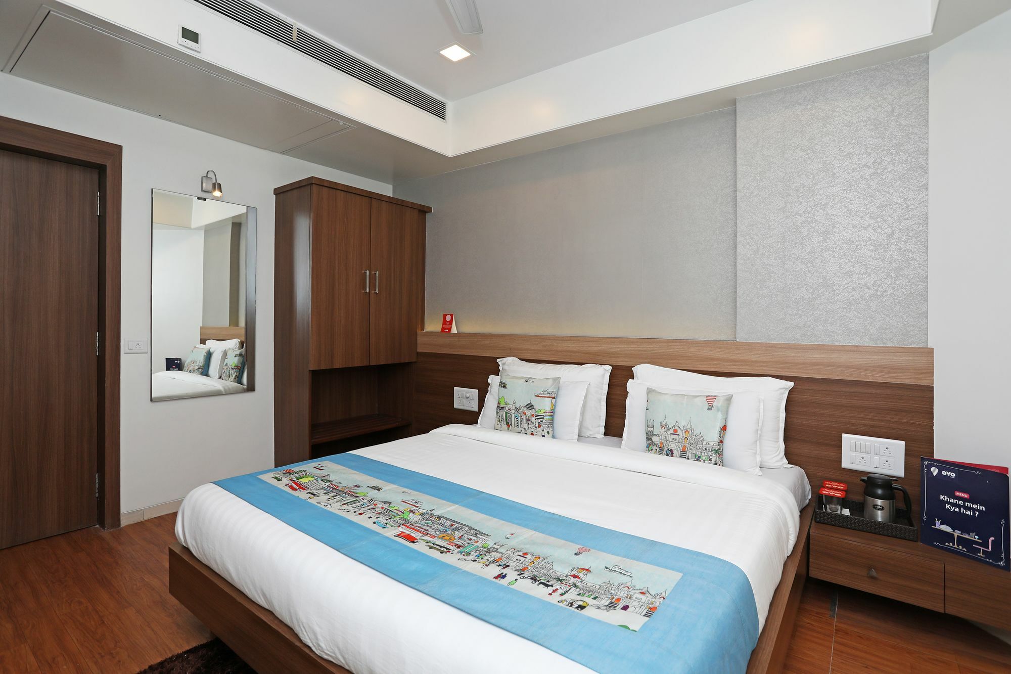 Oyo 10672 Riviera 3* Nashik