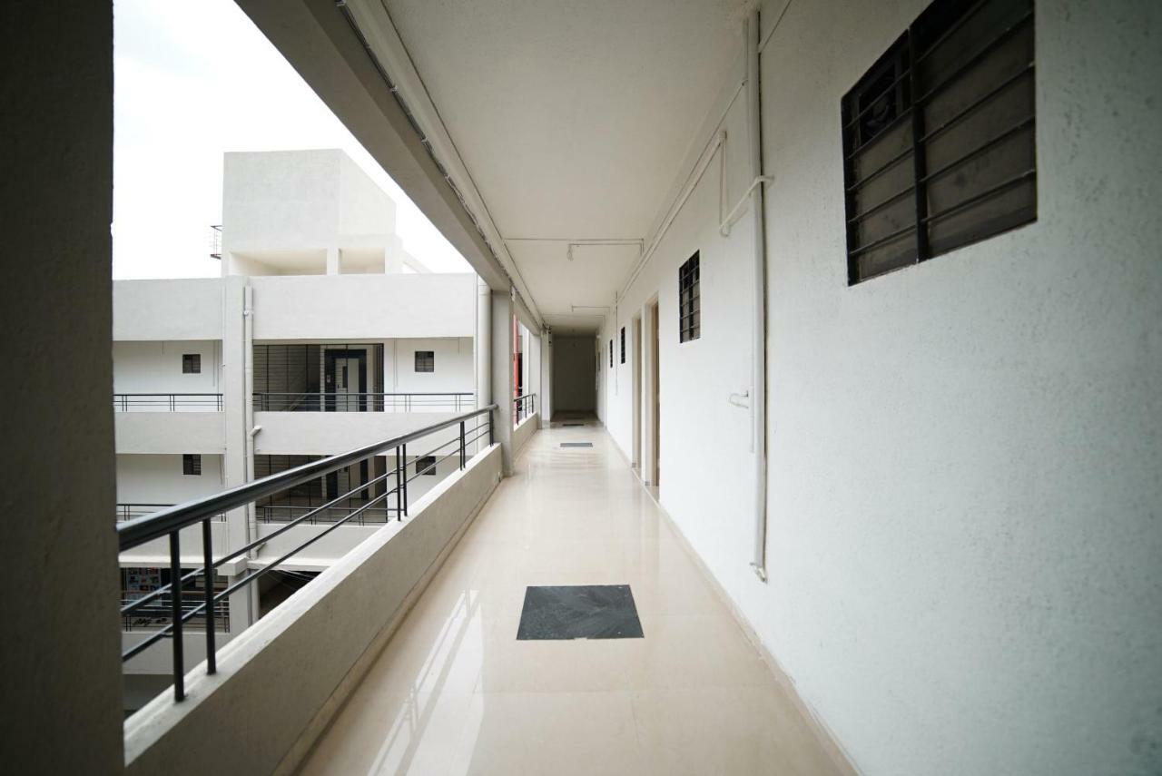 Oyo Flagship 36859 Bhakti Sankul Hotel Nashik