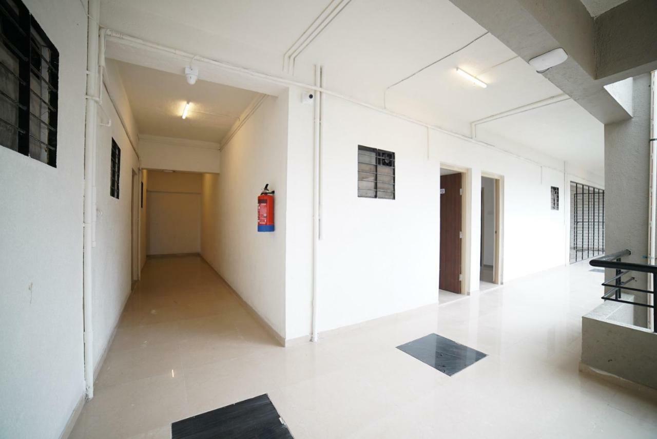Hotel Oyo Flagship 36859 Bhakti Sankul 3*