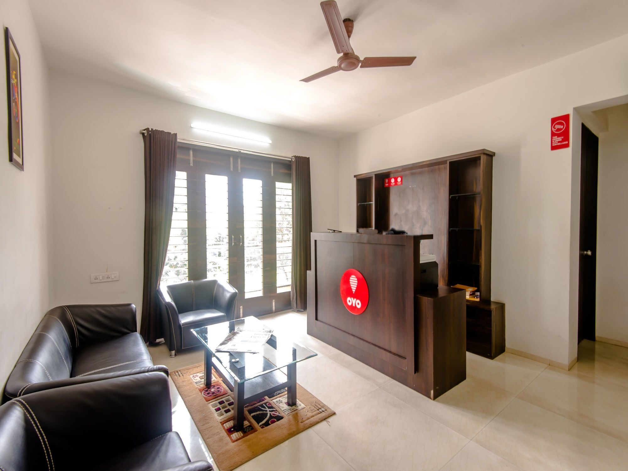 Oyo 9738 House Khas Hotel 2*