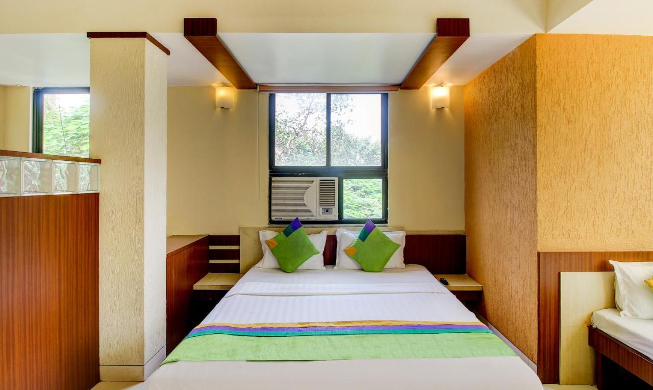 Treebo Trip Samrat Hotel