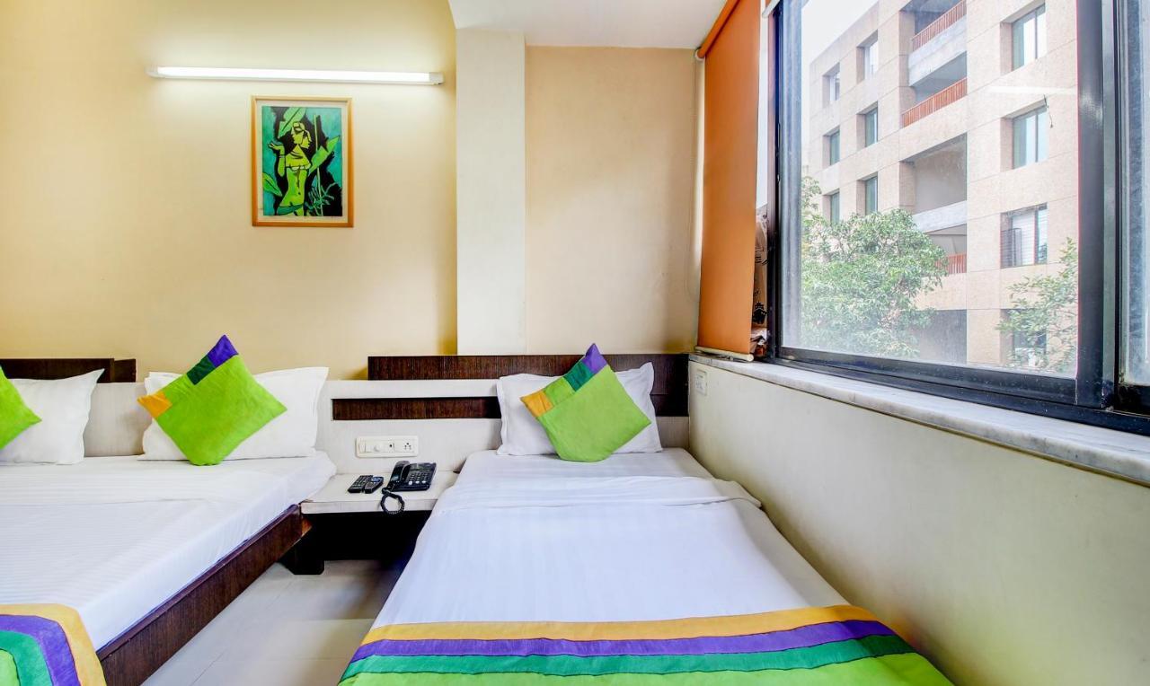 Hotel Treebo Trip Samrat Nashik