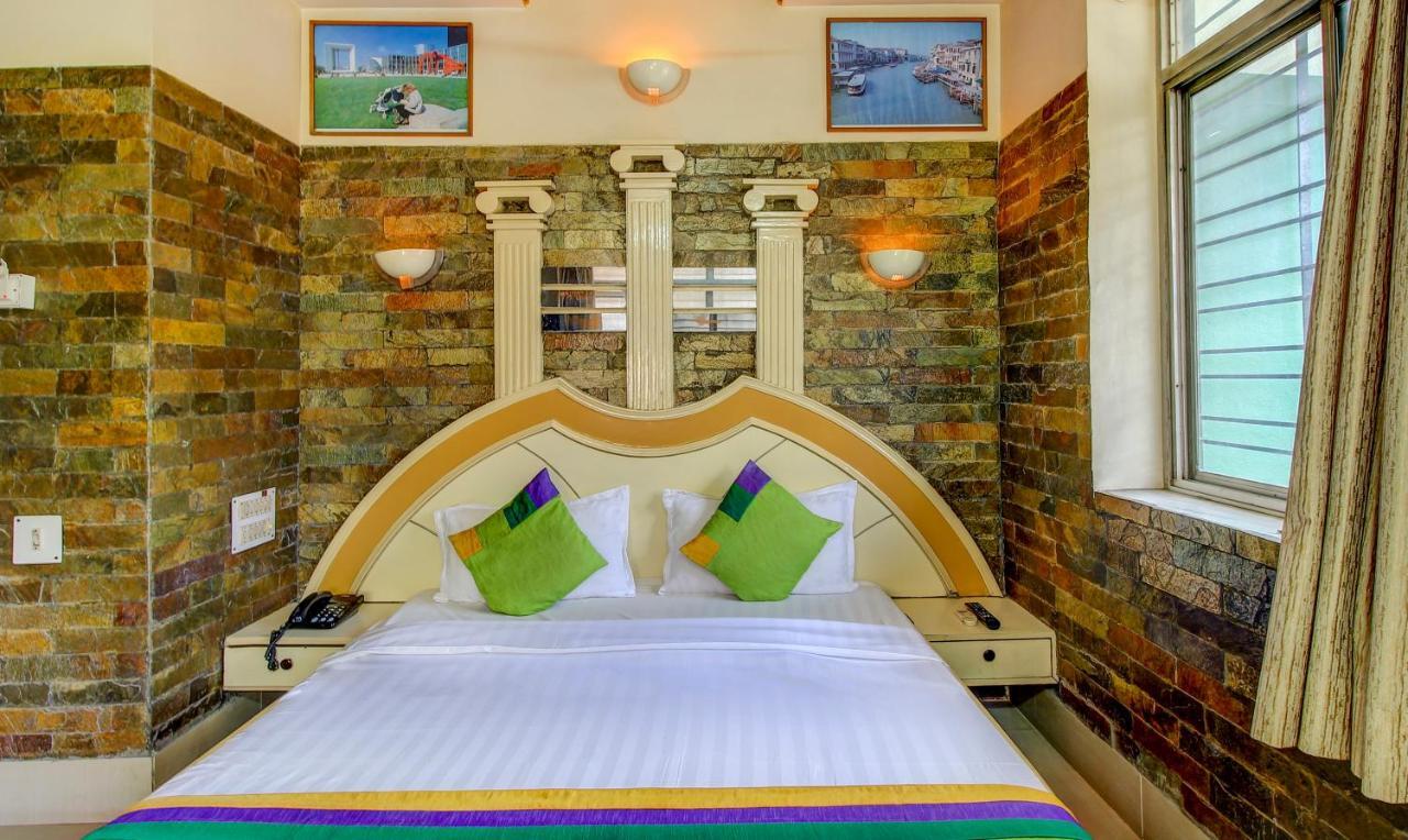 Treebo Trip Samrat Hotel 3*