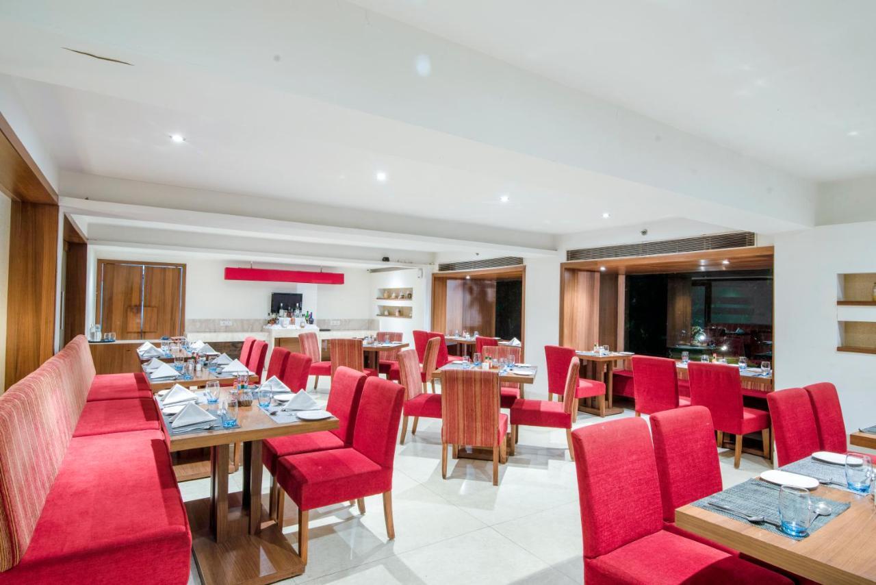The Emerald Park Hotel 3*
