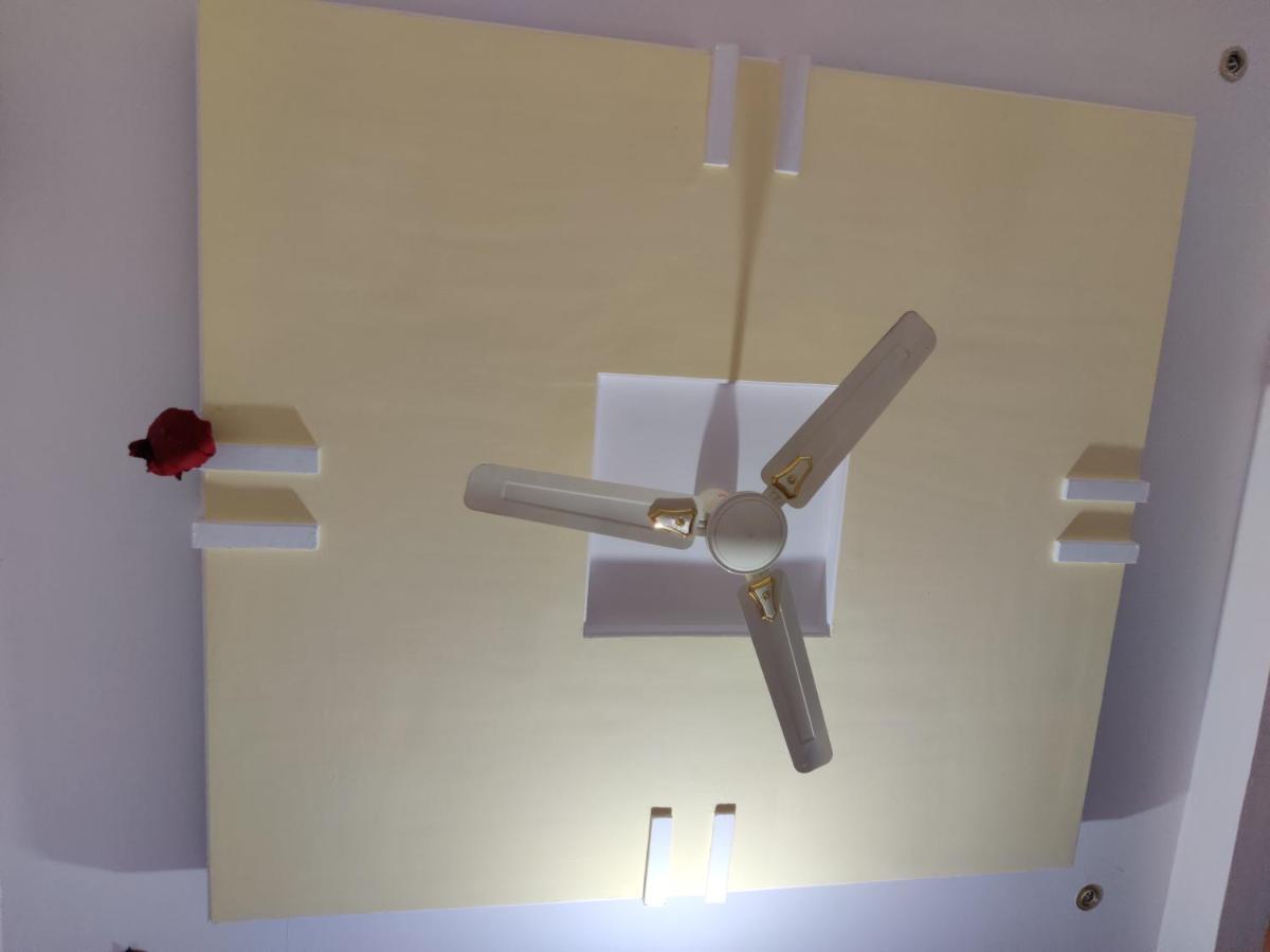 2bhk Ac Row House Bunglow In Good Locality *