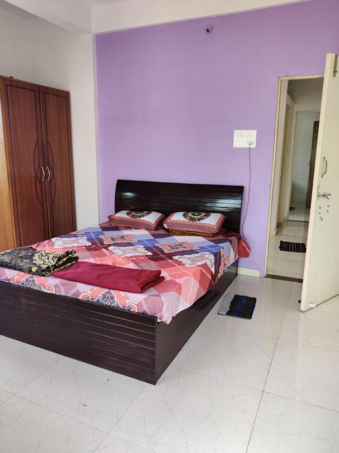 Apartment 2bhk Ac Row House Bunglow In Good Locality Nashik