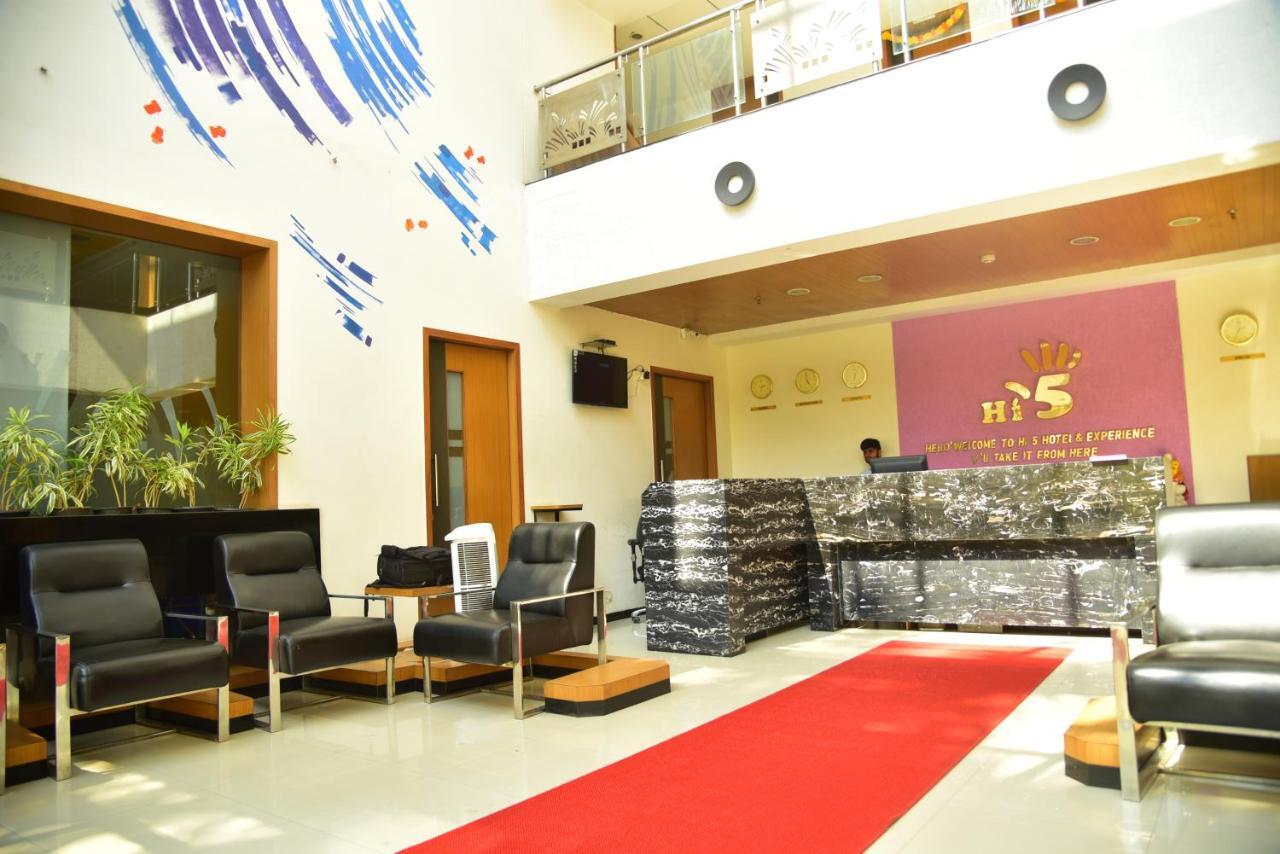 Hi 5 & Experience Nashik
