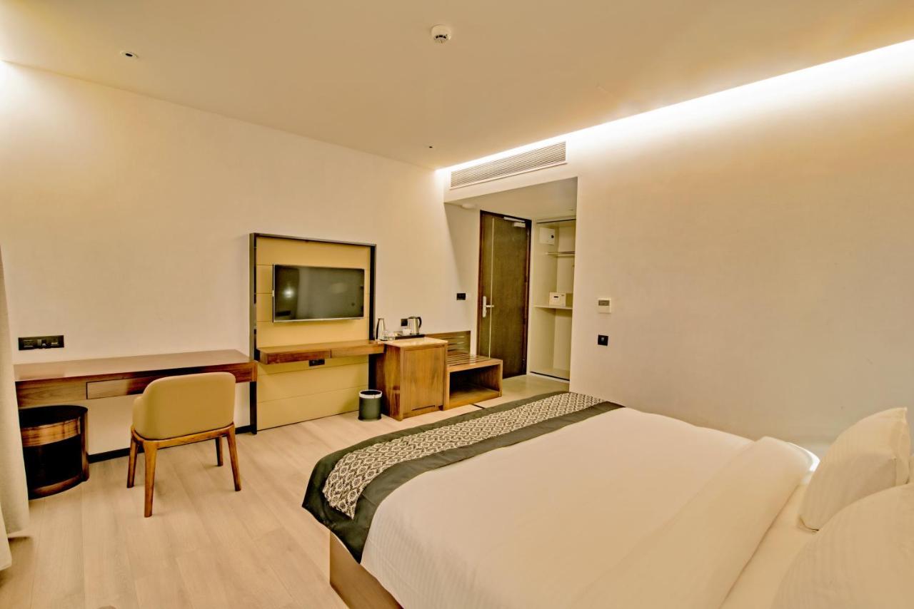 Enrise By Sayaji Hotel