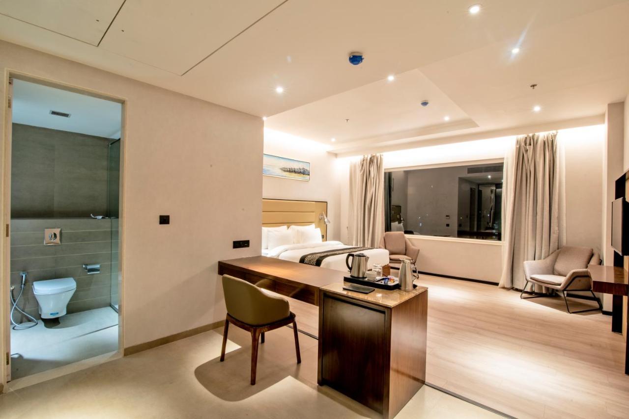 Enrise By Sayaji Hotel