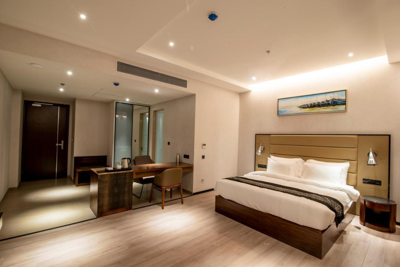 Enrise By Sayaji Hotel