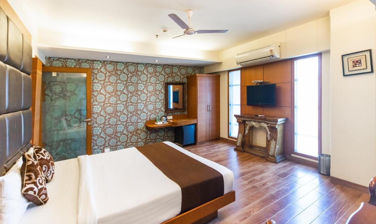 Seven Heaven Hotel